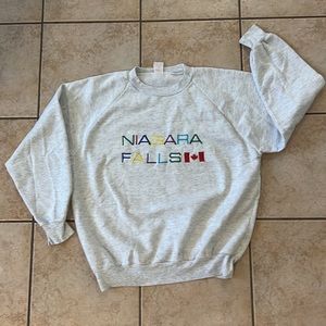 Vintage Niagara Falls Canada Spellout Embroidered Crewneck Sweatshirt Gray, Sz M